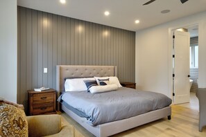 9 Schlafzimmer, Bügeleisen/Bügelbrett, Reisekinderbett, WLAN