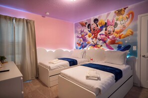 10 dormitorios, tabla de planchar con plancha, cuna de viaje y wifi