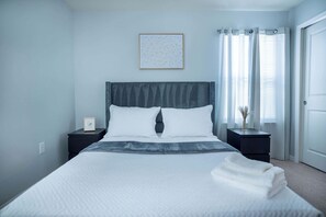 10 chambres, fer et planche à repasser, lit de bébé portatif, Wi-Fi