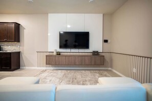 Smart TV, offices