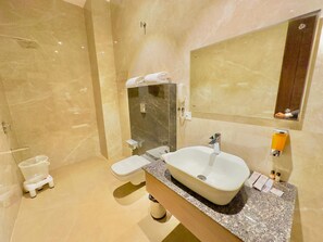 Executive Double Room | Bathroom