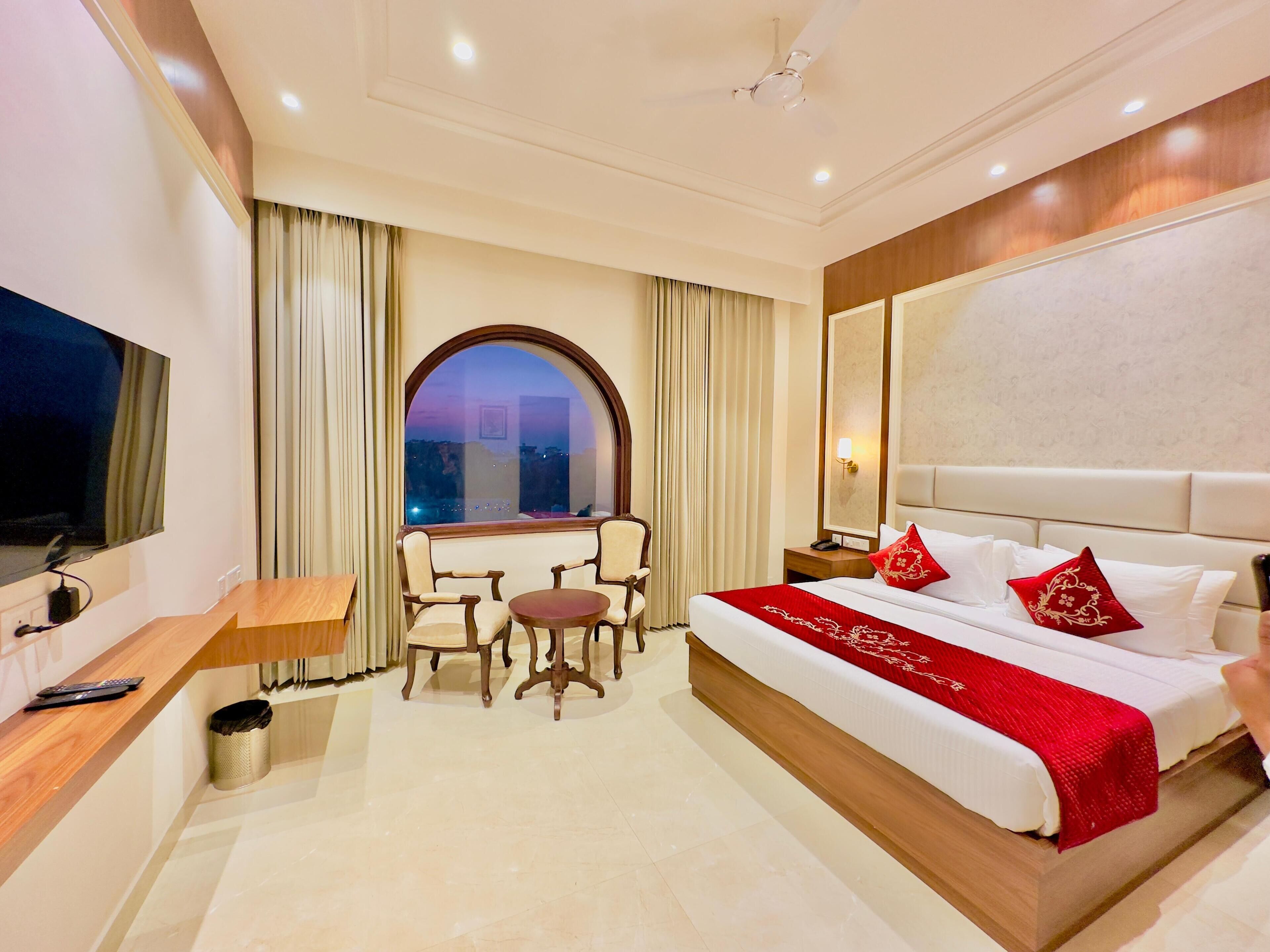 Hypoallergeen beddengoed, een minibar, een bureau, gratis wifi