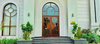 HOTEL SUKH FARM