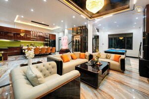 Villa | Zona de estar | Una Smart TV