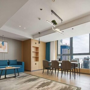 Business-Zimmer | Hochwertige Bettwaren, Select-Comfort-Betten, Schreibtisch