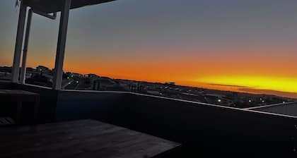 3 minutes drive to Simms Cove Beach, Port Hughes and Moonta Bay Jetty