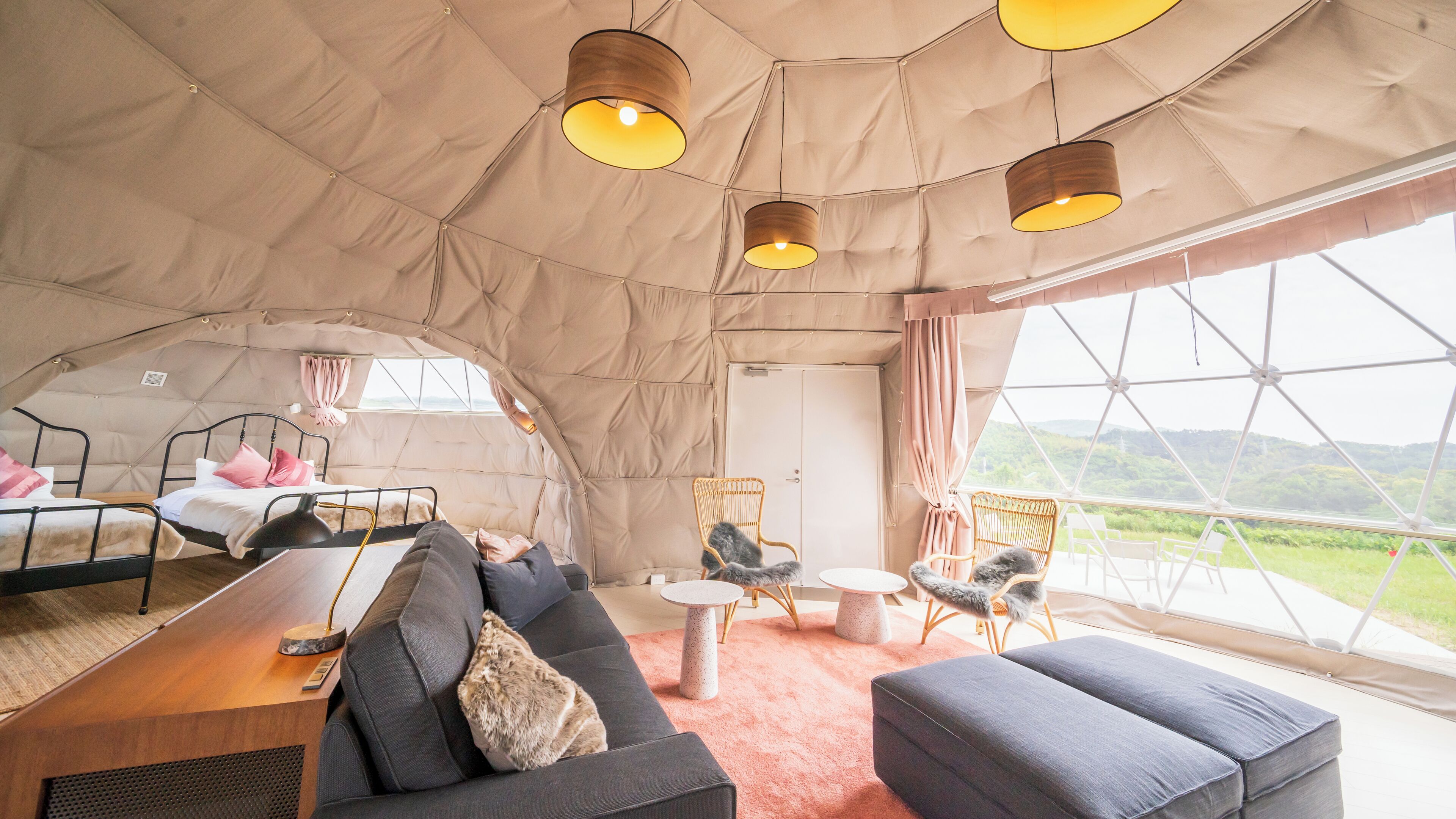 In-room safe, free WiFi, bed sheets