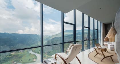 Z-Cliff Hotel