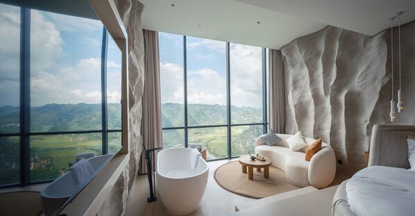 Luxury Room, Valley View | Egyptian cotton sheets, premium bedding, free minibar