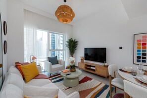 Apartment | 2 bedrooms - Vibrant 2BR Miami Vibes at Business Bay (Dubai)