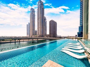 2 bedrooms - Vibrant 2BR Miami Vibes at Business Bay (Dubai)