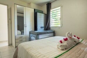 1 bedroom, desk, iron/ironing board, free WiFi