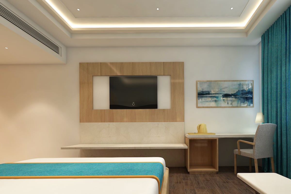 Basic Room, City View