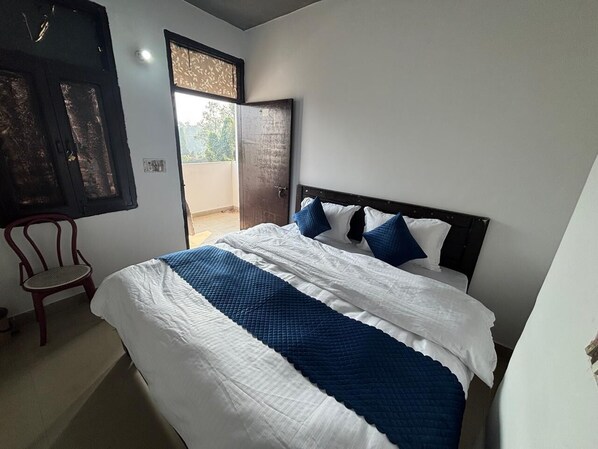 Double Room | Laptop workspace, free WiFi - The Prime Palace (New Delhi)