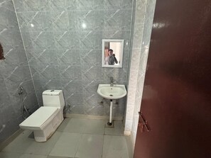 Double Room | Bathroom