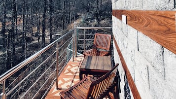 Luxury Double Room, Balcony | Free WiFi