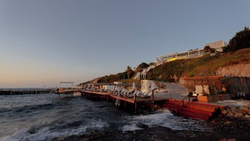 On the beach, free beach shuttle, 2 beach bars