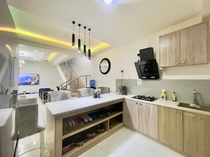 Apartment, 3 Schlafzimmer, Balkon | Innenbereich