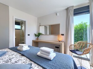 4 bedrooms, free WiFi