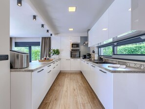Microwave, oven, dishwasher