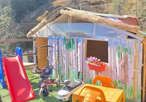 Children's play area - outdoor - Small Victories Mountain Stay (Shimla)