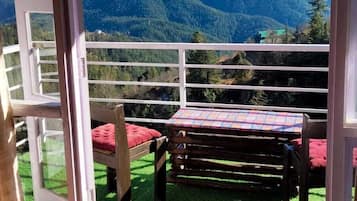 Premium Quadruple Room, Balcony, Valley View | Balcony