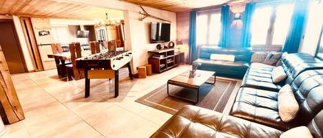 TV, table football, ping pong