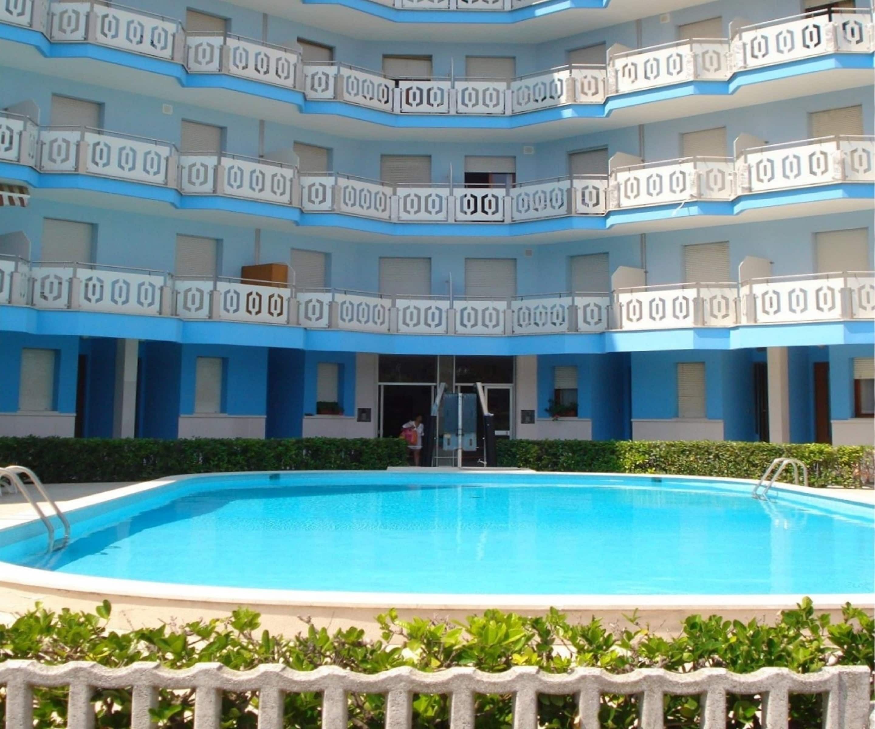 Apartamento | Piscina | Una piscina al aire libre
