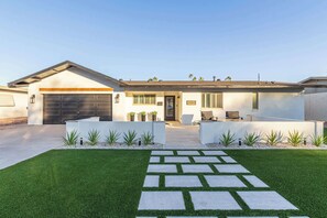 Exterior - The Wentworth Luxe Retreat |Pool| Al-Fresco Living (Scottsdale)