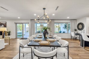 Dining - The Wentworth Luxe Retreat |Pool| Al-Fresco Living (Scottsdale)