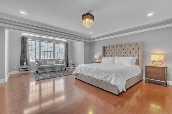 4 bedrooms, free WiFi, bed sheets