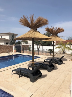 Pool - Spacious villa in a quiet area with pleasant pool area (L escala)