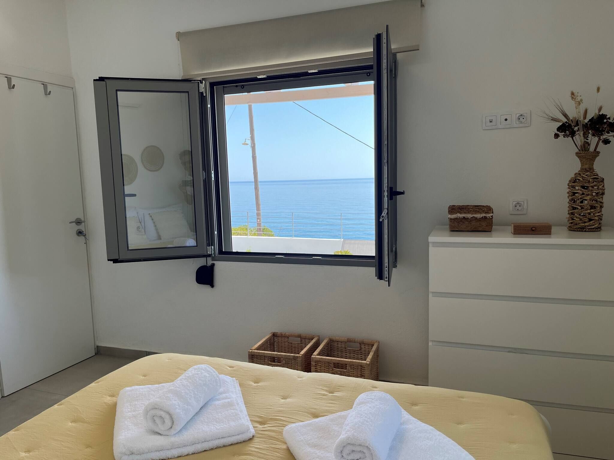 2 habitaciones, tabla de planchar con plancha y wifi gratis 