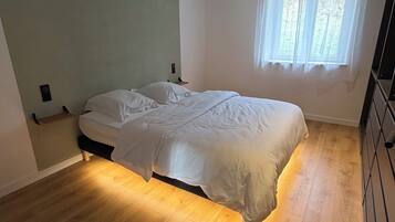 3 chambres, fer et planche Ă repasser, Wi-Fi gratuit, draps fournis