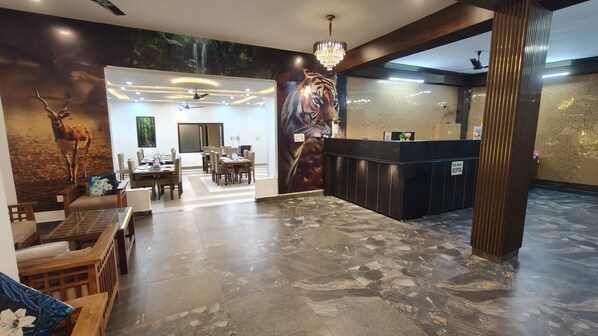 Executive Double Room | Living area