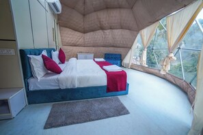 Kamar Single Deluks, pemandangan bukit | Tirai kedap cahaya dan Wi-Fi gratis