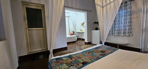 Deluxe kamer | Een bureau, gratis wifi