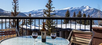 NEW! Incredible views. Lake. Pool & hot tubs.