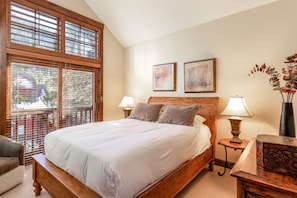 3 habitaciones, cuna de viaje, wifi gratis y ropa de cama 