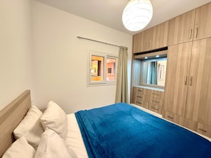 1 chambre, coffres-forts dans les chambres, bureau