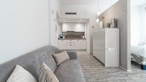 Apartment (1 Bedroom) | 1 bedroom, iron/ironing board, cribs/infant beds, bed sheets - Italianway - Giovio 15 (Milan)