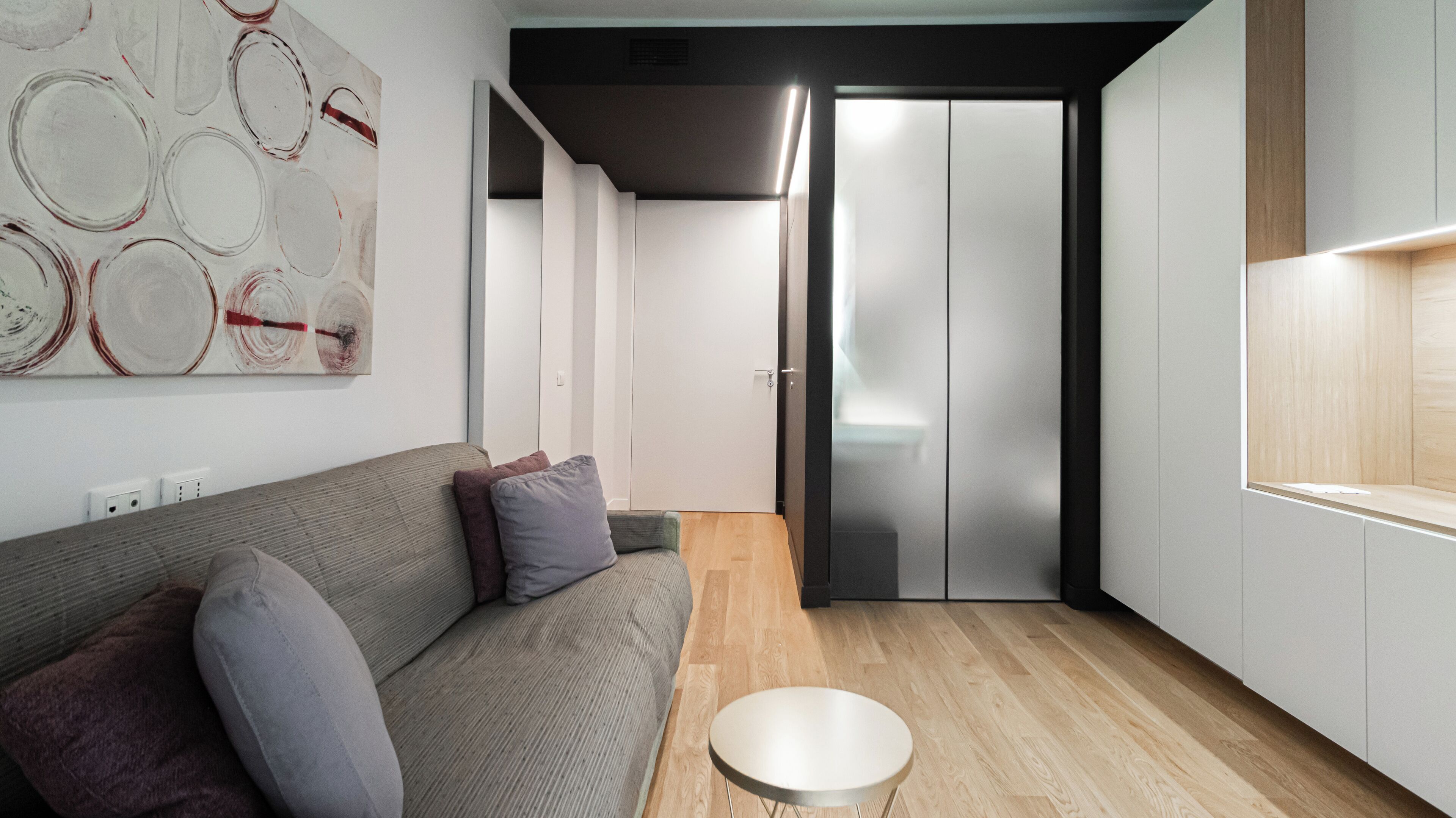 Apartment (1 Bedroom) | Living area | TV