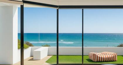 Henley Beachfront Luxury Home With Sauna Just 200m From Henley Square!