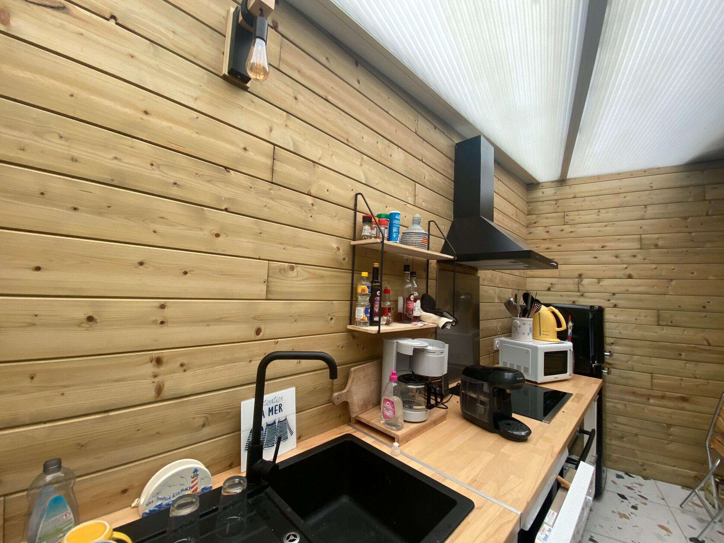 冰箱、微波炉、烤箱、炉灶