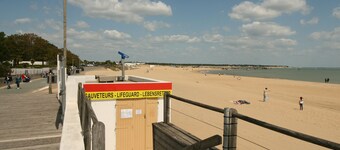 House 6 pers, walk to beach/center, Wifi, pets allowed