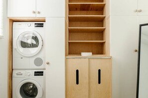 Interior - Lux Condo Steps to Washington Park | Walk to ALL (Cincinnati)