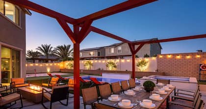 9 Bedrooms/Theater/Pool/PickleBall/Sleeps 23