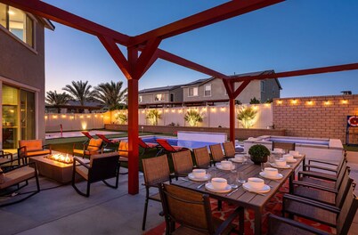 9 Bedrooms/Theater/Pool/PickleBall/Sleeps 23