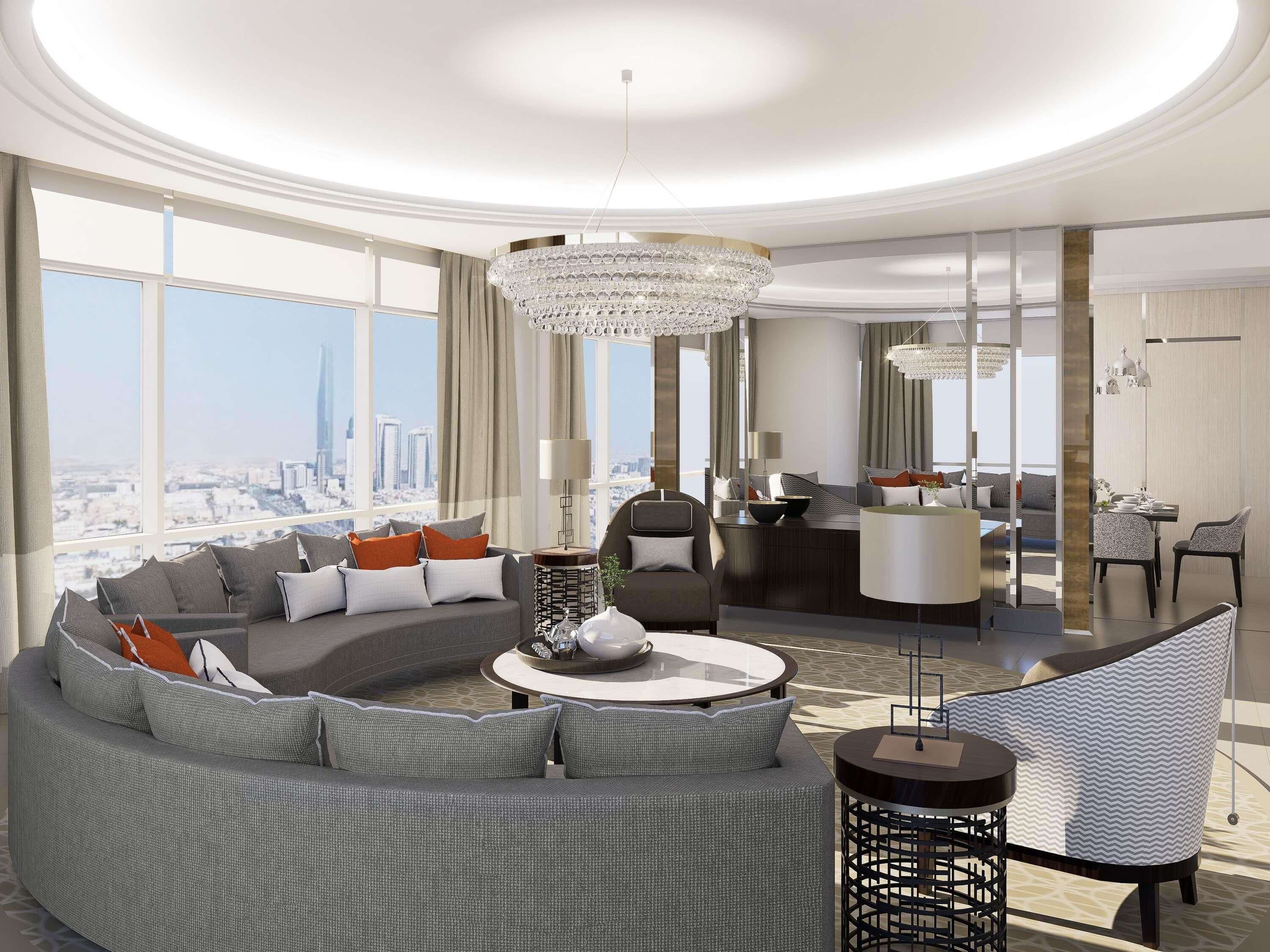 Suite Royal, letti multipli, vista città | Biancheria da letto di alta qualità, una cassaforte in camera