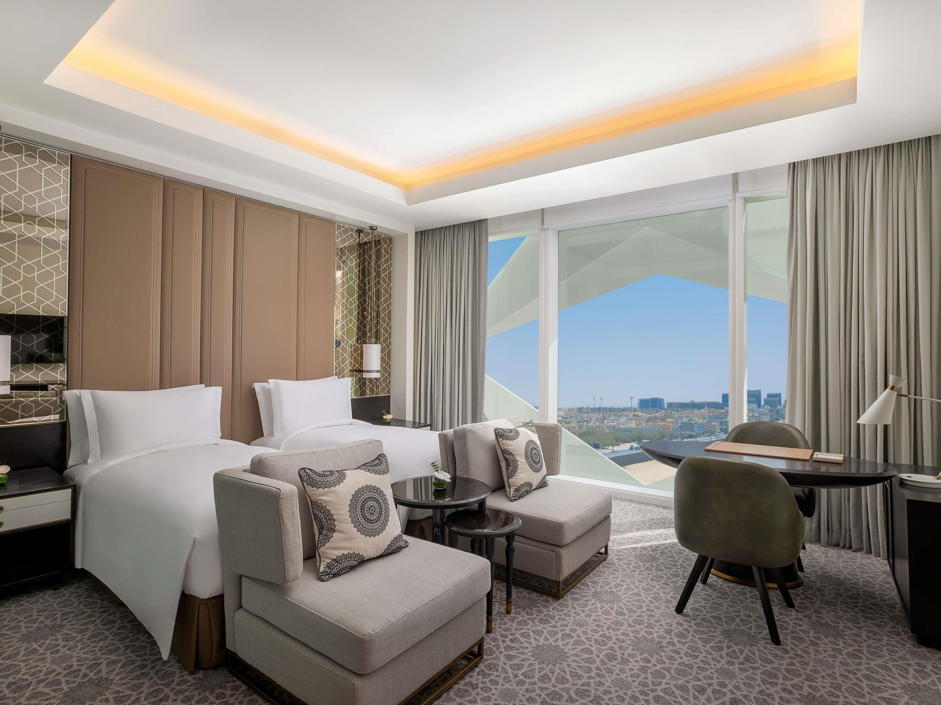 Deluxe Room, 2 Single Beds, City View | Premium bedding, in-room safe, blackout curtains, soundproofing